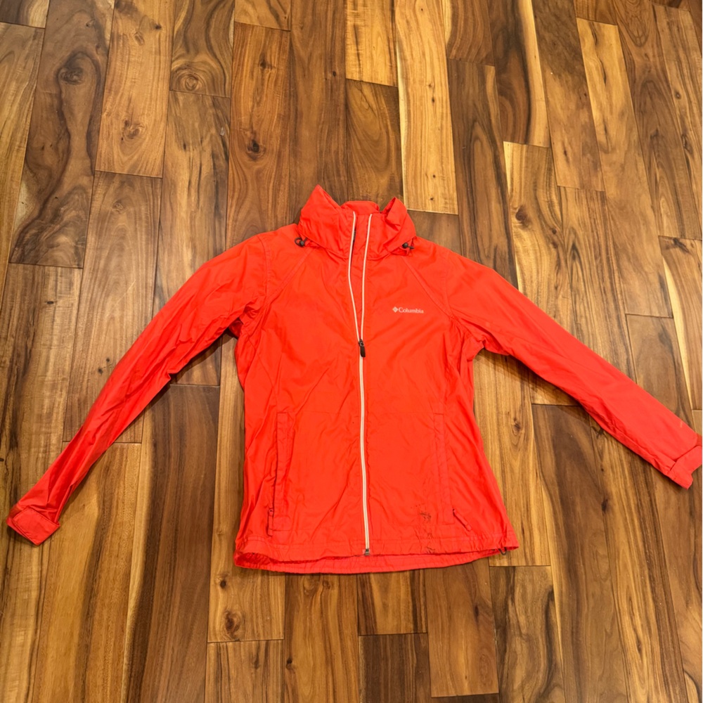 Columbia wind breaker. Medium